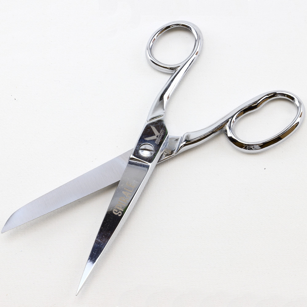 伝統劇な鉄ばさみ