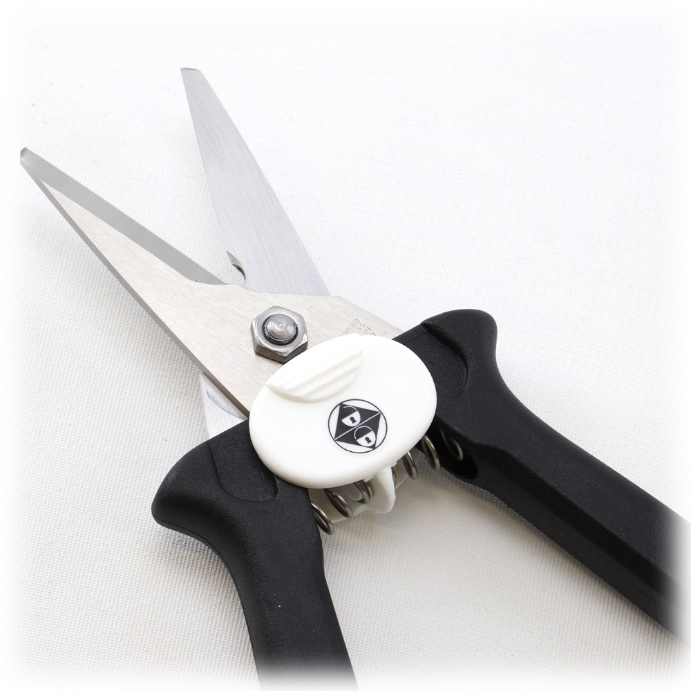 ドイツの有名車会社のラインで使用されているプシュカットタイプの優れもの